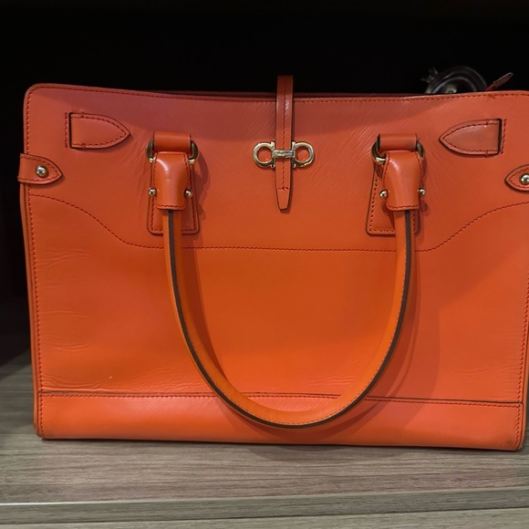 Salvatore Ferragamo Orange Box Leather Top Handle Bag. In very good condition. - Picture 2 of 14
